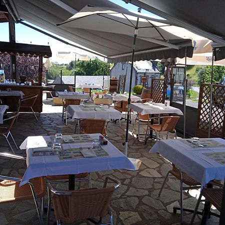 Logis Hotel Restaurant Auberge Du Bougnat Saint-Victor-la-Riviere Екстериор снимка